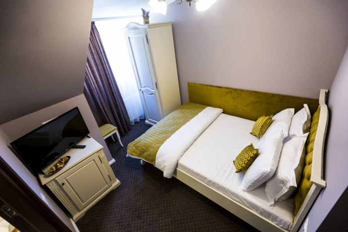Mobilier camera hotel Pur 453 [4]