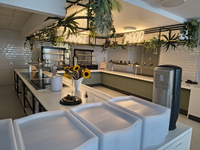 Cantina Liceul Teoretic „ Just 4 Kids” [6]