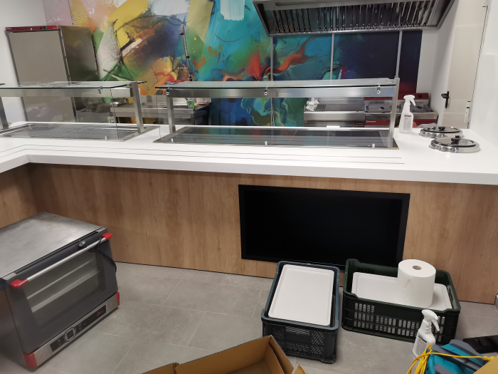 Linie servire pentru cantina din   corian / himacs Lugoj [2]