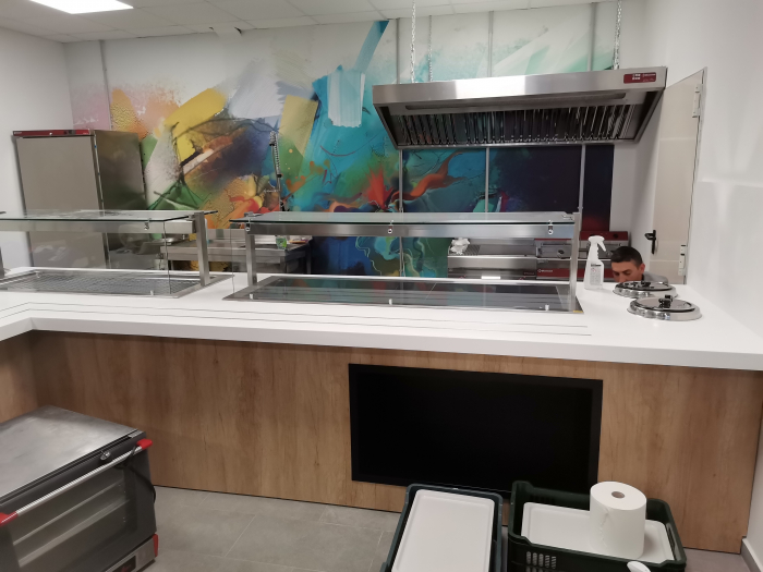 Linie servire pentru cantina din   corian / himacs Lugoj [3]