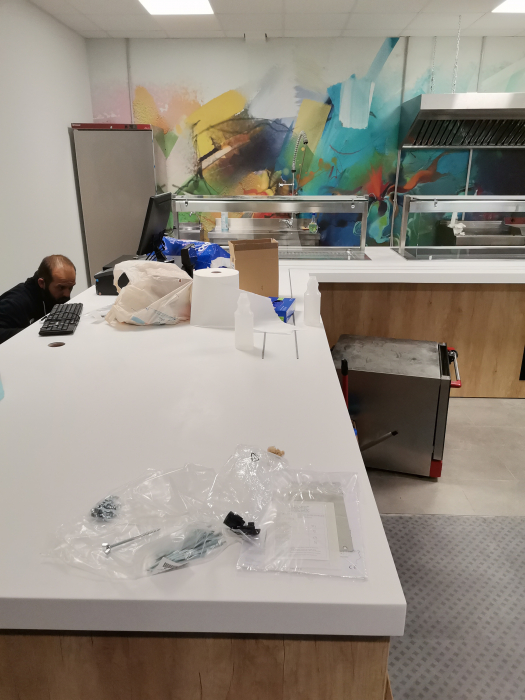 Linie servire pentru cantina din   corian / himacs Lugoj [4]