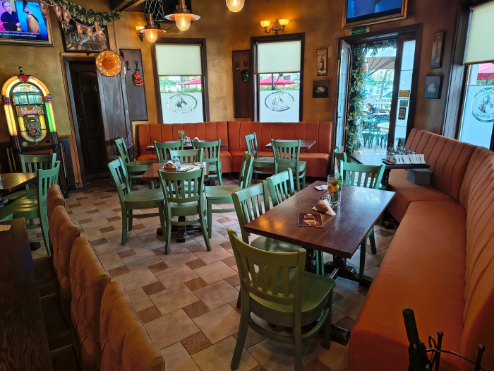 Mobilier DERBY Pub & Restaurant [6]