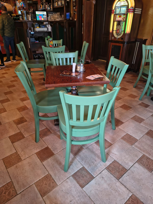 Mobilier DERBY Pub & Restaurant [3]