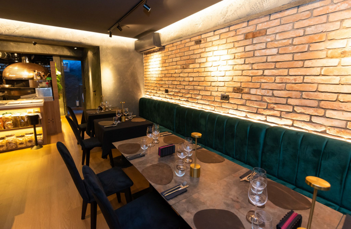 Mobilier restaurant Diciassette [5]