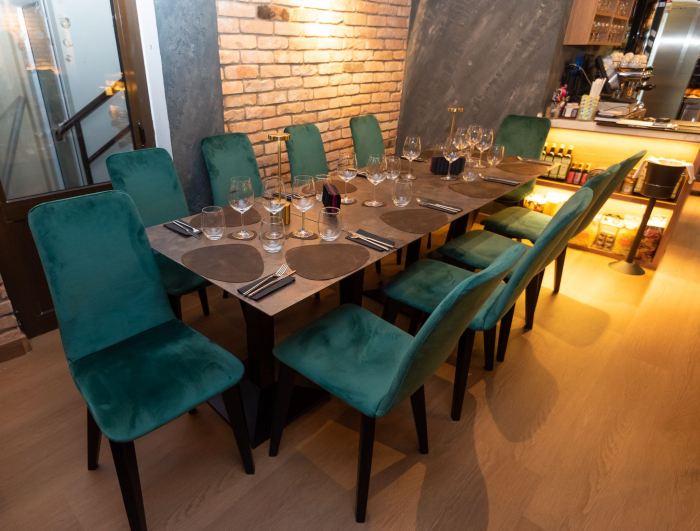 Mobilier restaurant Diciassette [3]