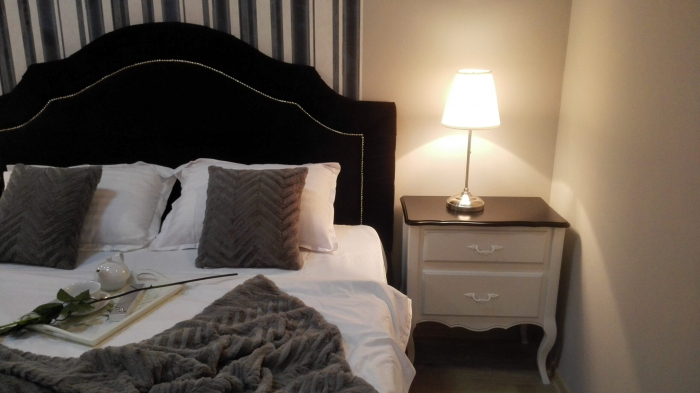 Mobilier camera hotel Pur 452 [3]