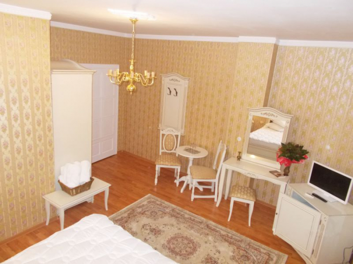 Mobilier camera pensiune  3 [2]