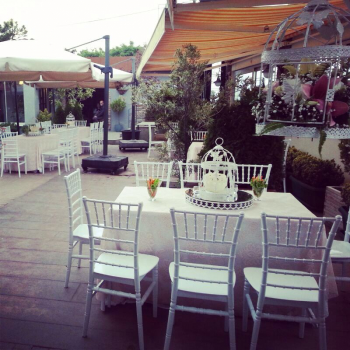 Scaun pentru evenimente catering si conferinta din polipropilena CHIAVARI / TIFFANY  Auriu [7]