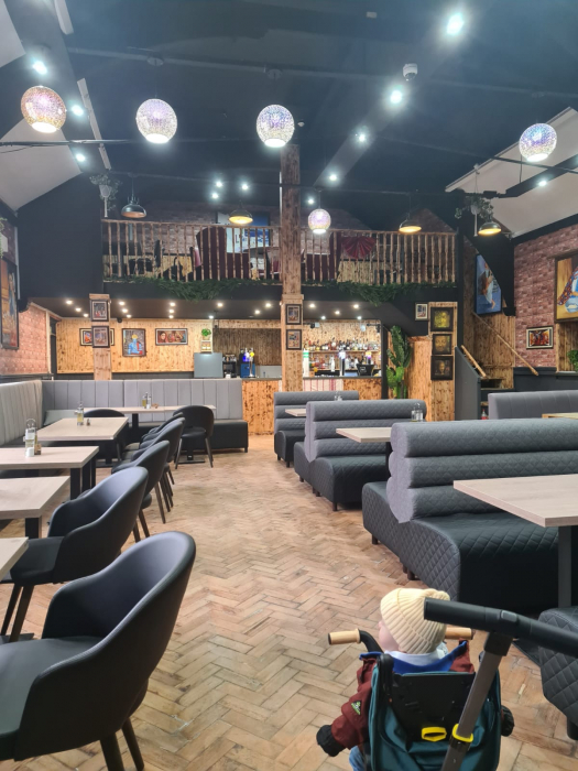 Mobilier restaurant pizzerie London UK [2]