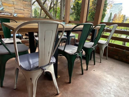 Portofoliu - Amenajare terasa Colege Bar Iasi