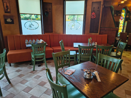 Mobilier DERBY Pub & Restaurant [1]