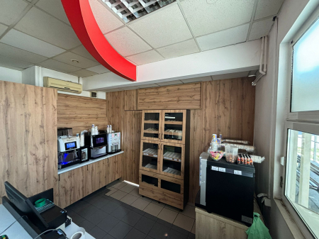 Mobilier pe comanda magazin Cantina Caroserie Dacia [3]