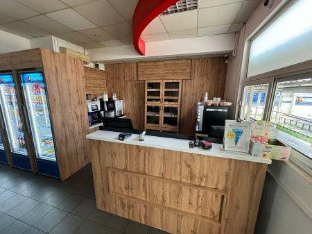 Mobilier pe comanda magazin Cantina Caroserie Dacia [1]