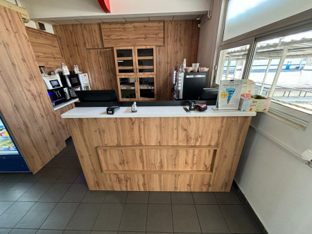 Mobilier pe comanda magazin Cantina Caroserie Dacia [2]