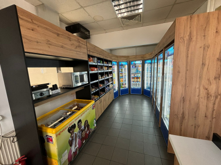 Mobilier pe comanda magazin Cantina Caroserie Dacia [6]