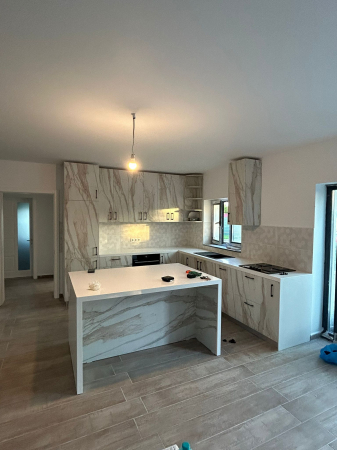 Mobilier pe comanda pentru casa George [3]