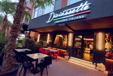 Portofoliu - Mobilier restaurant Diciassette