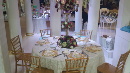 Scaun pentru evenimente catering si conferinta din polipropilena CHIAVARI / TIFFANY  Auriu [1]