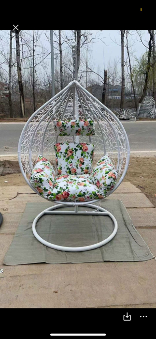 Balansoar suspendat tip cuib din ratan cu pernă florală | Terasă & grădină [3]