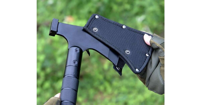 Secure telescopică multifuncțională, compactă și rezistentă. Include cuțit, amnar și busolă. Perfectă pentru camping, outdoor și aventură. [5]