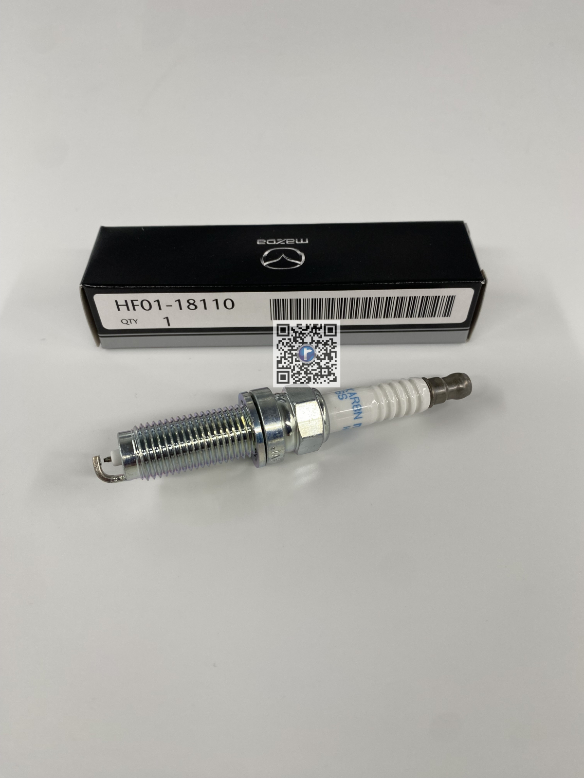 Trunk with Mazda parts - SPARK PLUGS - HF0118110