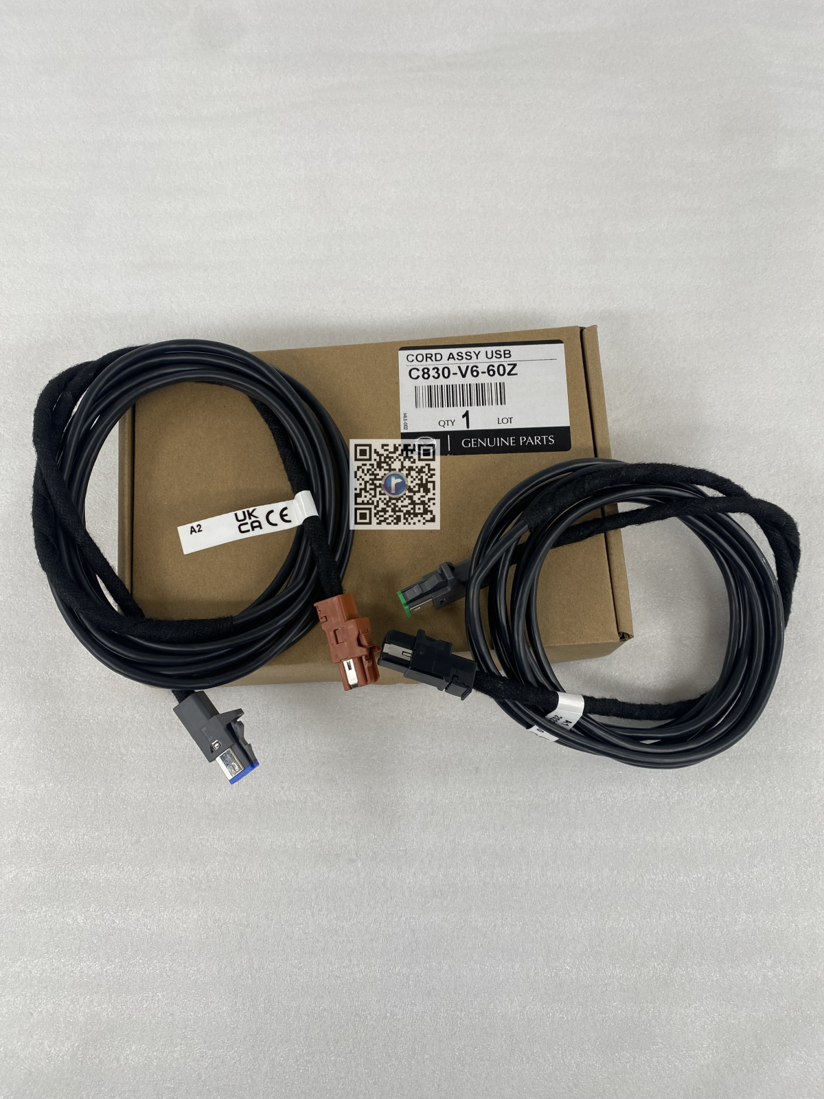 Coffre avec pieces de voiture - MODULE DE CABLAGE APPLE CAR PLAY / ANDROID AUTO - Mazda C830V660Z
