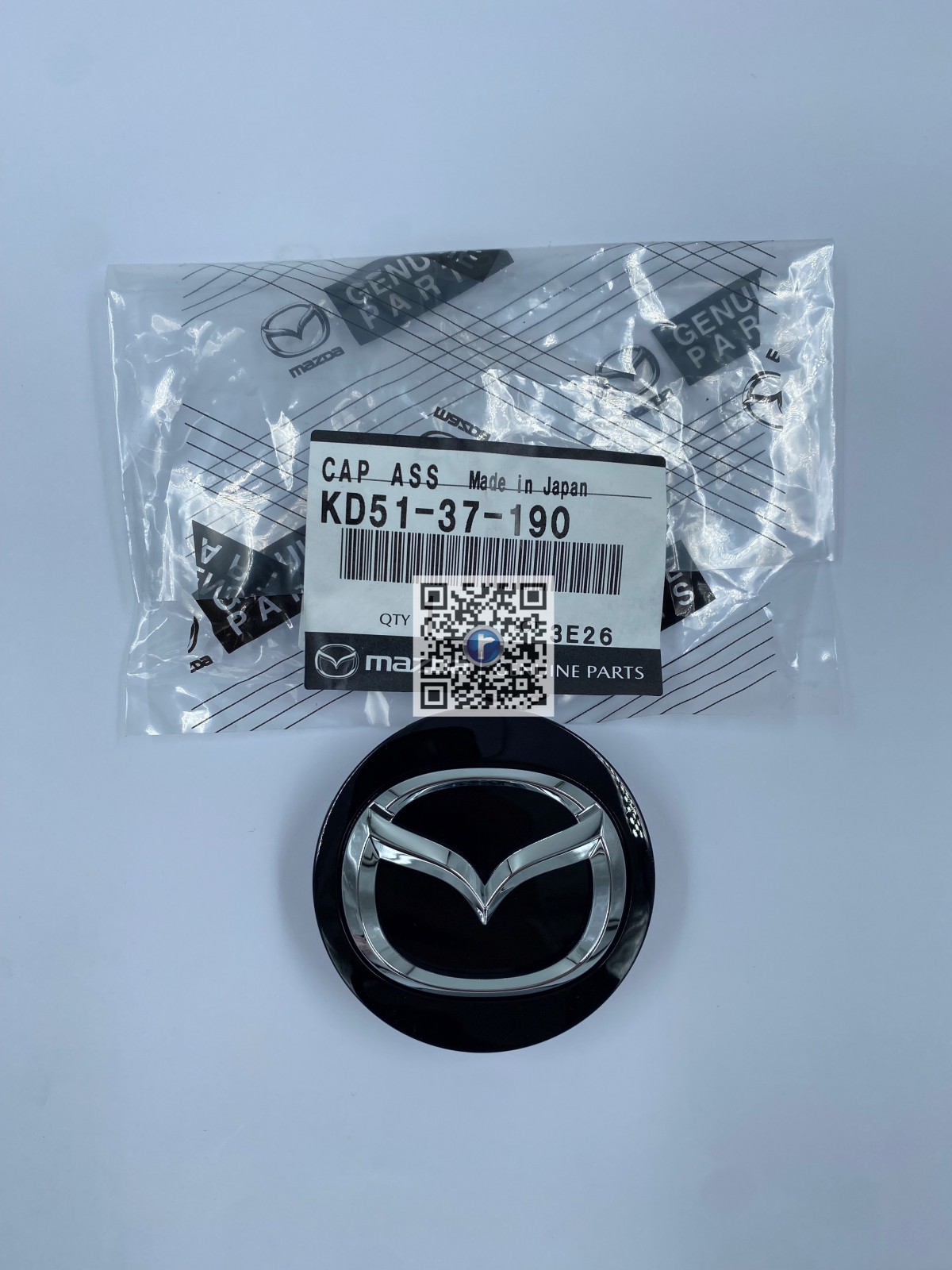 Trunk with Mazda parts - ALLOY WHEEL CENTRAL COVER - KD5137190