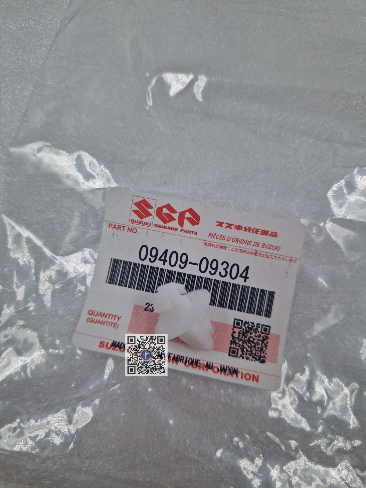 Coffre avec pieces Suzuki - CLIPS - Suzuki 09409-09304-000