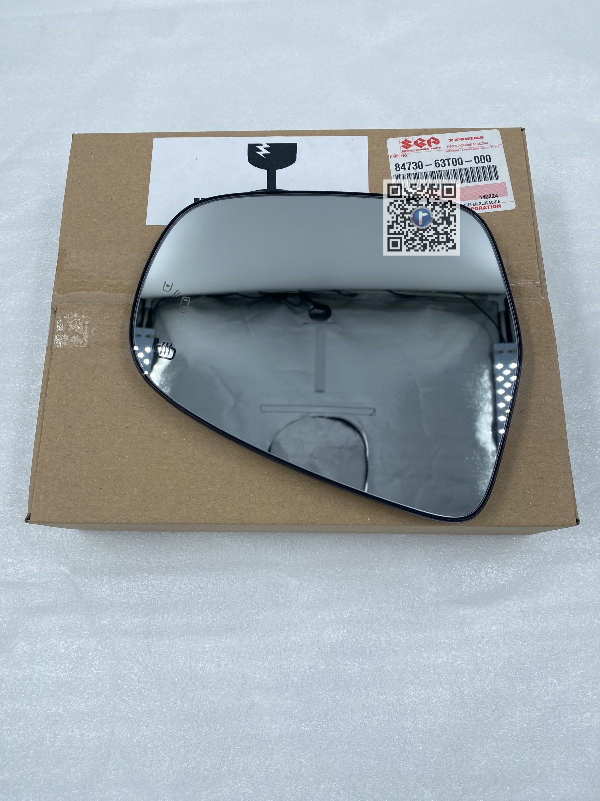 Багажник с запчастями Suzuki - СКЛО ДЗЕРКАЛА ПРАВЕ - 84730-63T00-000