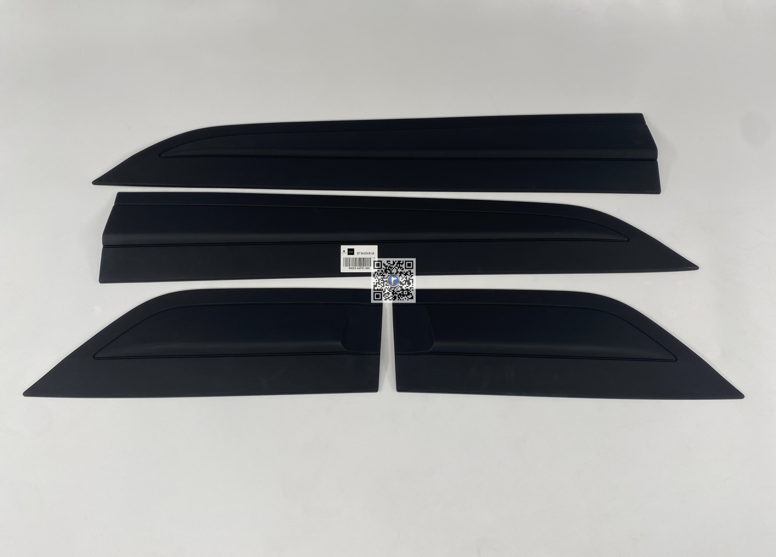 Accesorii - ENSEMBLE DE GARNITURE DE PORTE - Suzuki 990E0-54P07-000