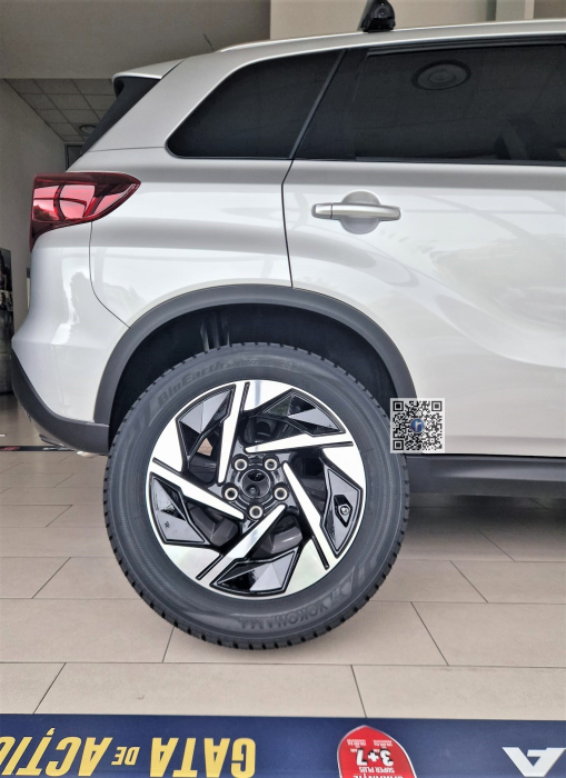 PNEU HIVER CONTINENTAL SENSOR 215/55R17 94H  - SUZUKI VITARA [3]