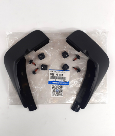 Coffre avec pieces de voiture - BAVETTES DE PROTECTION ARRIÈRE - Mazda BABEV3460