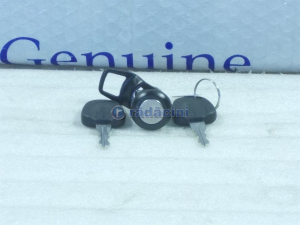 CAROSERIE (EXTERIOR) - Butuc usa fata dr - cod S6460005
