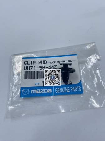Coffre avec pieces de voiture - CLIP EN PLASTIQUE - UH715644Z