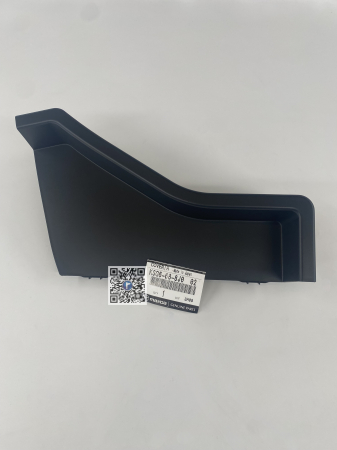 Trunk with car parts - RIGHT SIDE TRUNK COVER - Mazda CX-5 KSG6688J0 02