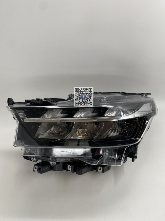 Багажник с автозапчастями - ЛІВА ФАРА - Suzuki SX4 / S-Cross 35300-63T01-000