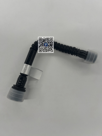 Trunk with car parts - OIL COOLER WATER HOSE - 55488382