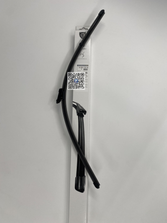 Багажник с автозапчастями - ЩІТКА ОЧИСНИКА ЛІВА - 1689815880