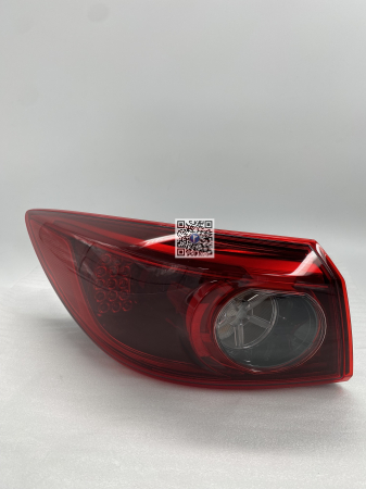 Portbagajul cu piese auto - MAZDA LEFT WING REAR LAMP - BKB251160