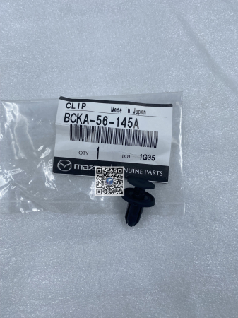 Coffre avec pieces de voiture - RIVET POP - Mazda BCKA56145A