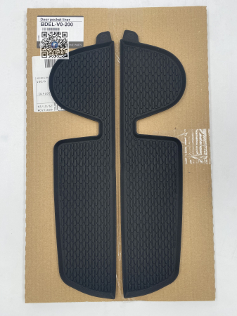 Trunk with car parts - FRONT DOOR POCKET PROTECTION - BDELV0200