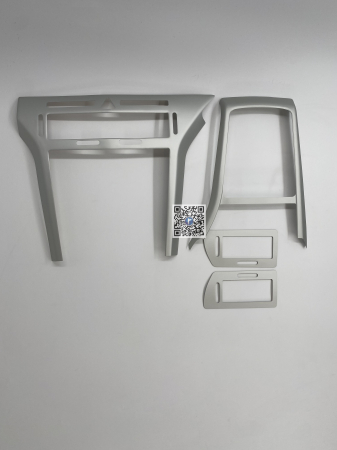 Trunk with car parts - SET OF CHROME INTERIOR VENTILATION GRILLES - I3817020