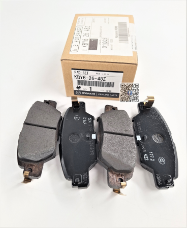 Coffre avec pieces de voiture - JEU DE PLAQUETTES DE FREIN ARRIÈRE - Mazda CX-5 KBY62648Z