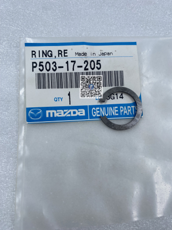 Kofferraum mit Autoteilen - GETRIEBESICHERHEIT - Mazda BT50 P50317205