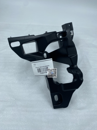 Coffre avec pieces de voiture - SUPPORT DE PARE-CHOC AVANT DROIT - 13364178