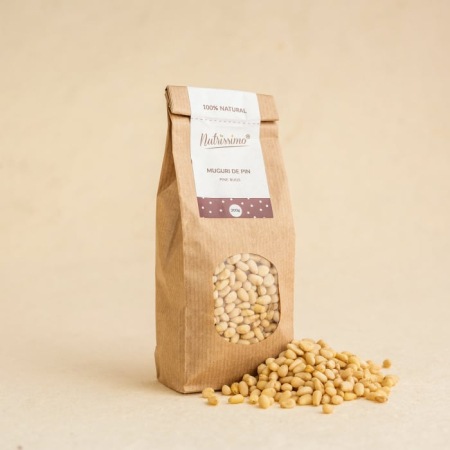 Nuci & Fructe uscate - Muguri de pin 200g