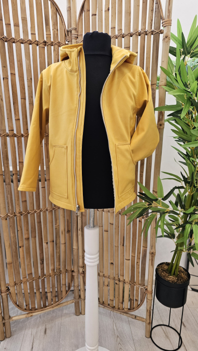 Geaca SoftShell Mustar [3]