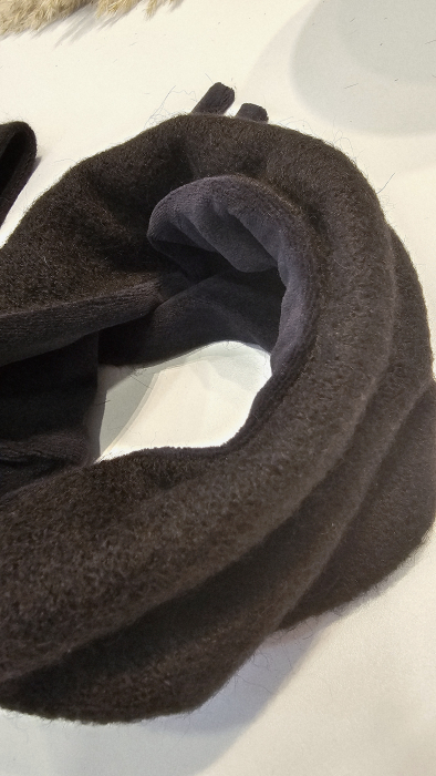 Set caciula cu esarfa circulara, lana/bumbac, negru pufos [4]