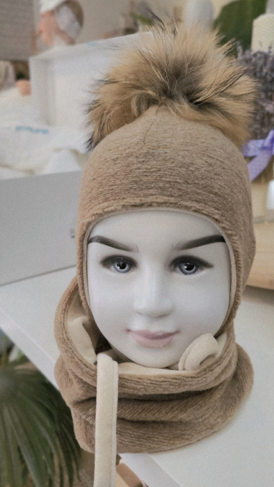 Set cu caciula accesorizata cu mot natural si esarfa circulara, lana&bumbac, cafea cu lapte [2]