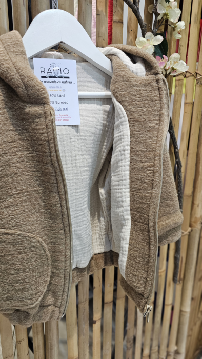 Geaca Bomber, lana bucle, latte [4]